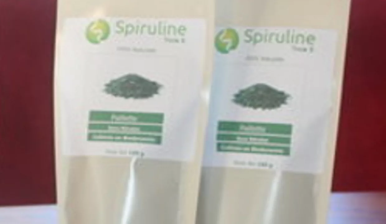 3 S BIO Saint Baume - Spiruline - extrudeur à main