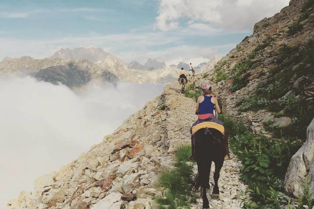 Randonnées et balade a cheval dans le Mercantour et sur la cote d'Azur