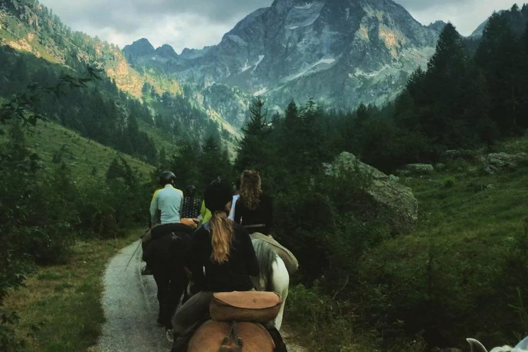 Randonnées et balade a cheval dans le Mercantour et sur la cote d'Azur